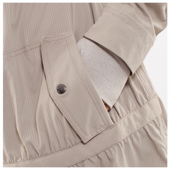 LULULEMON Après Practice Anorak Hooded Jacket in Classic Tan Size 12 - Picture 14 of 15